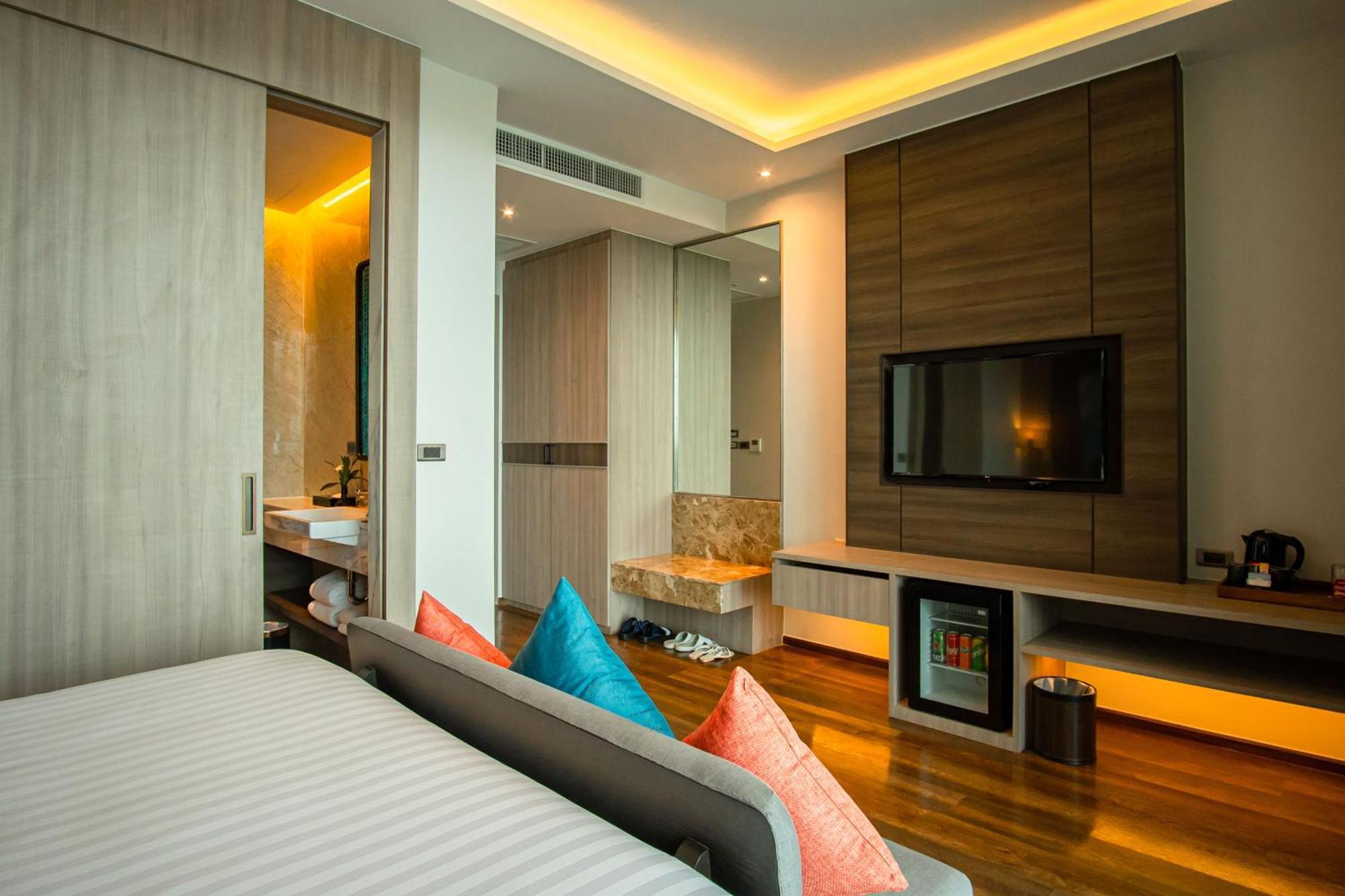 普吉岛芭东海滩天空景观度假村-Sha高级认证 Patong 外观 照片 Deluxe Room